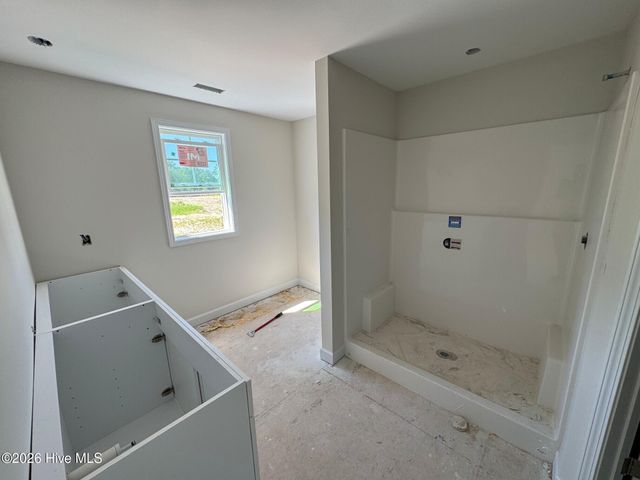 222 Ashley Heights Drive, Aberdeen, NC 28315