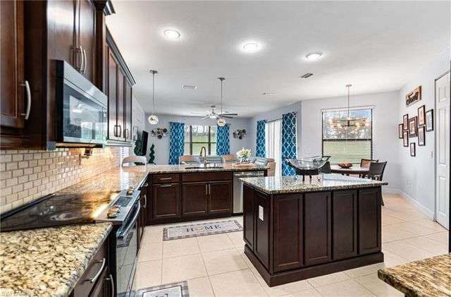 10143 Chesapeake Bay DR, Fort Myers, FL 33913