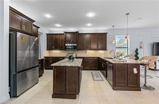 10143 Chesapeake Bay DR, Fort Myers, FL 33913