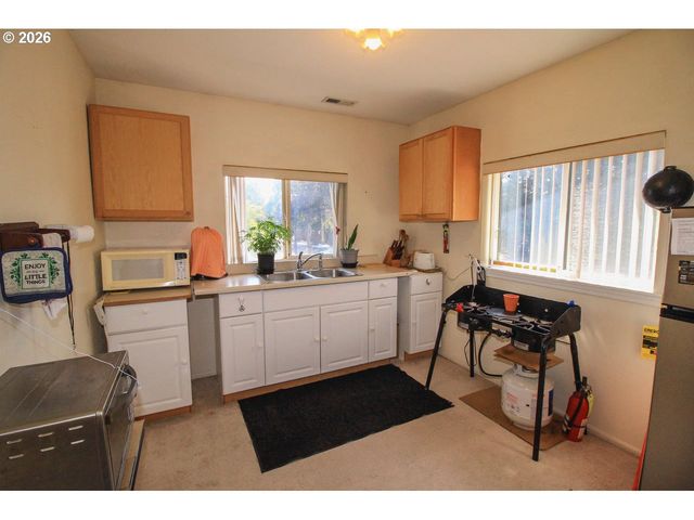 14475 Sw 20TH St, Beaverton, OR 97008