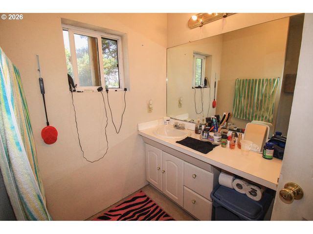 14475 Sw 20TH St, Beaverton, OR 97008