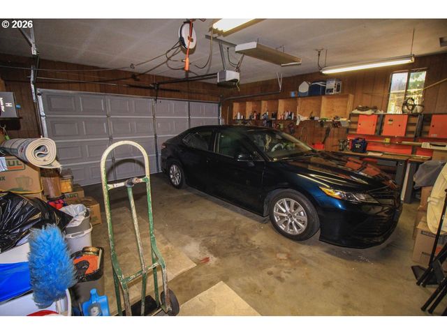 14475 Sw 20TH St, Beaverton, OR 97008