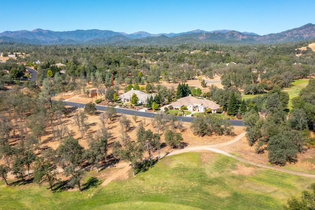 13335 Alicia Parkway, Redding, CA 96003