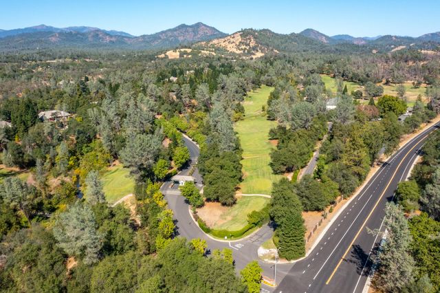 13335 Alicia Parkway, Redding, CA 96003