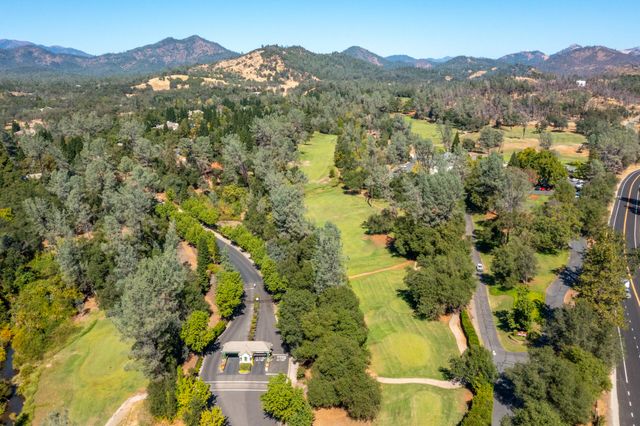 13335 Alicia Parkway, Redding, CA 96003