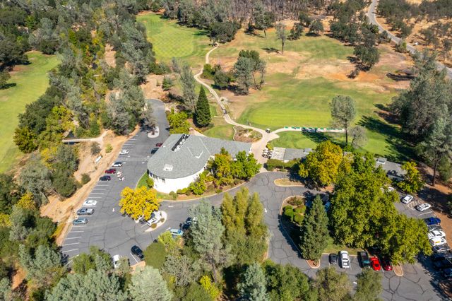 13335 Alicia Parkway, Redding, CA 96003