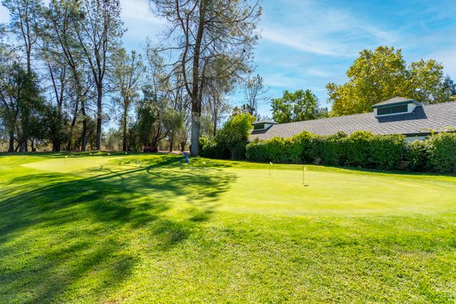 13335 Alicia Parkway, Redding, CA 96003