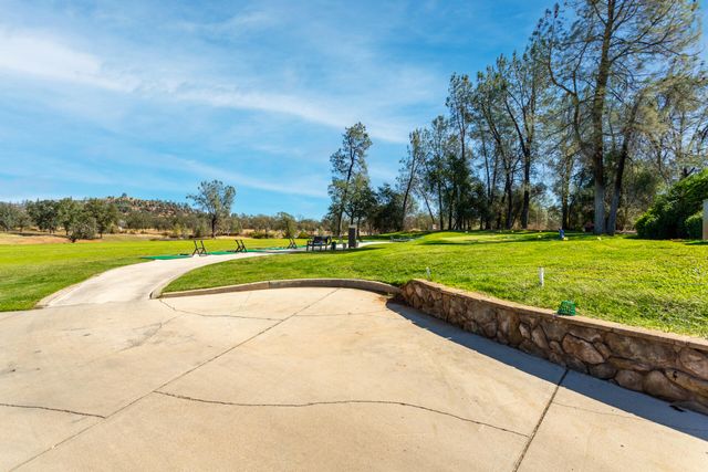 13335 Alicia Parkway, Redding, CA 96003