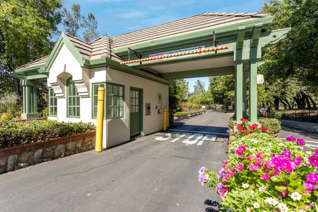 13335 Alicia Parkway, Redding, CA 96003