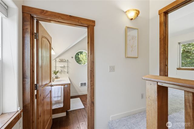2307 Madrona Street, Port Townsend, WA 98368