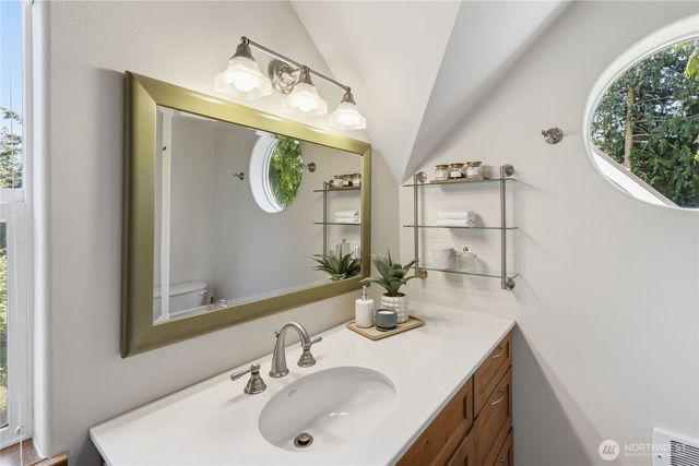 2307 Madrona Street, Port Townsend, WA 98368