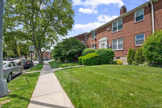 35-14 192nd Street C3, Flushing, NY 11358