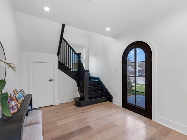 2147 Colquitt Street, Houston, TX 77098