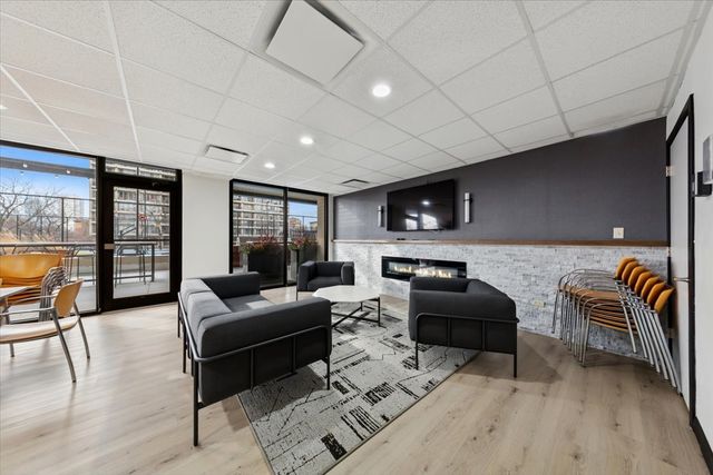 2020 N Lincoln Park West 14B, Chicago, IL 60614