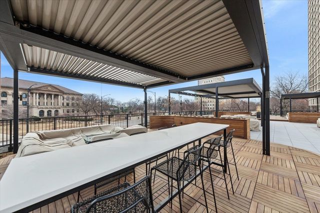 2020 N Lincoln Park West 14B, Chicago, IL 60614