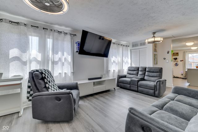 1232 S Biltmore Avenue, Indianapolis, IN 46241