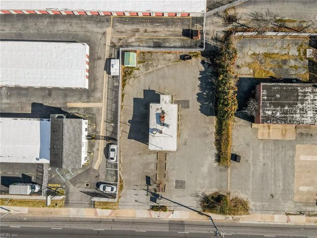 5862 Jefferson AVE, Newport News, VA 23605