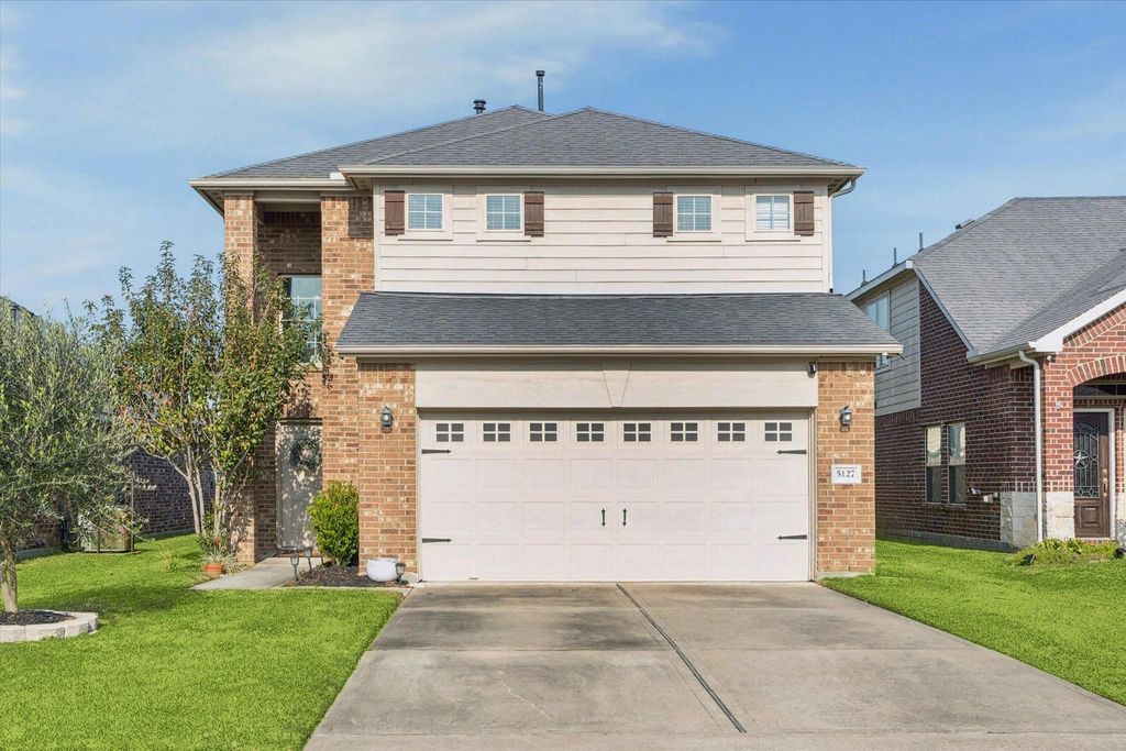 5127 Misty Lane, Bacliff, TX 77518