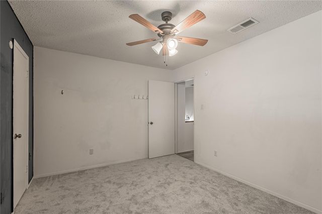 502 Hickory Street, Huntsville, TX 77320