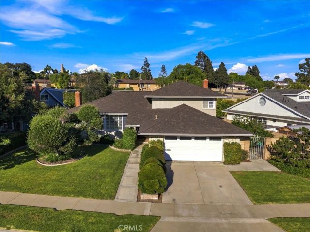 2762 Tern Circle, Costa Mesa, CA 92626