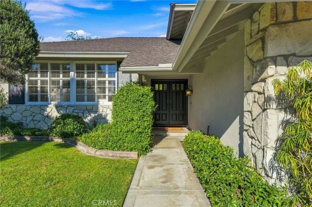 2762 Tern Circle, Costa Mesa, CA 92626