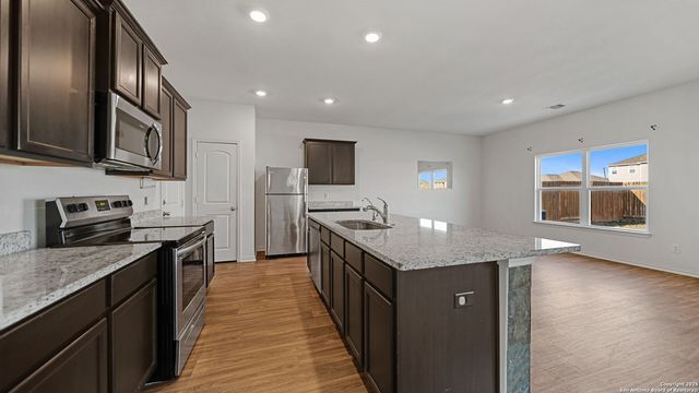 7335 Sharma, San Antonio, TX 78252