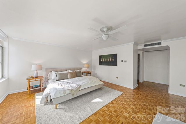 1300 Queens Road 312, Charlotte, NC 28207