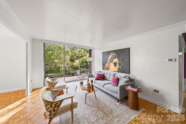 1300 Queens Road 312, Charlotte, NC 28207