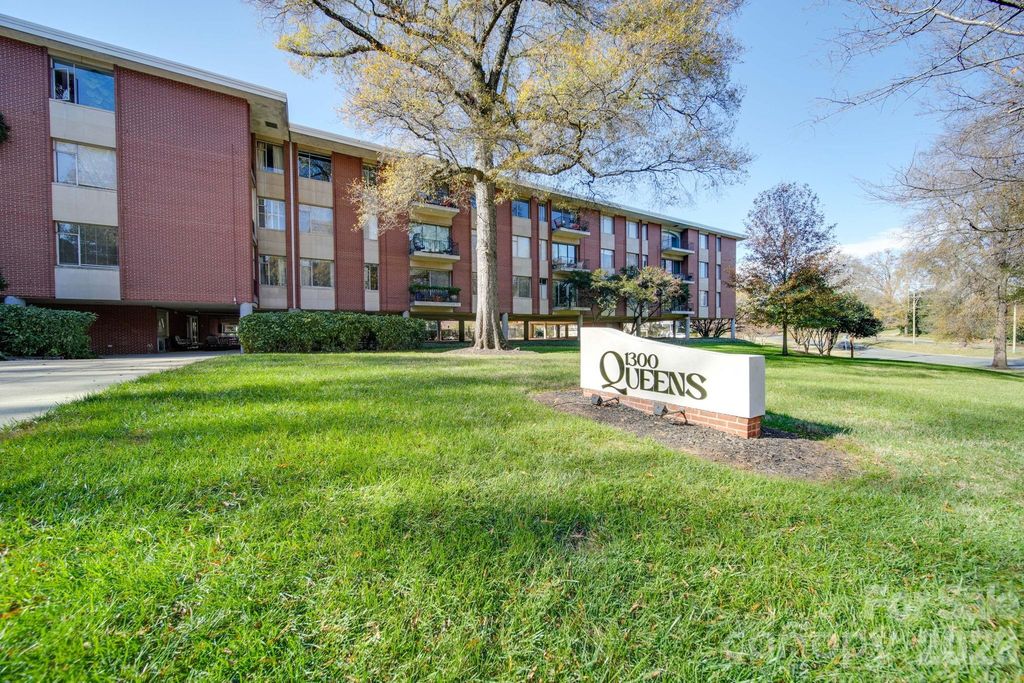 1300 Queens Road 312, Charlotte, NC 28207
