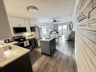 40 Folly Field Rd Apt A17, Hilton Head Island, SC 29928