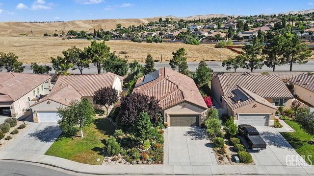 13308 Sterling Heights Drive, Bakersfield, CA 93306