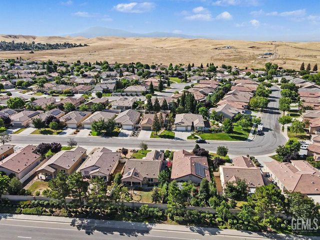 13308 Sterling Heights Drive, Bakersfield, CA 93306