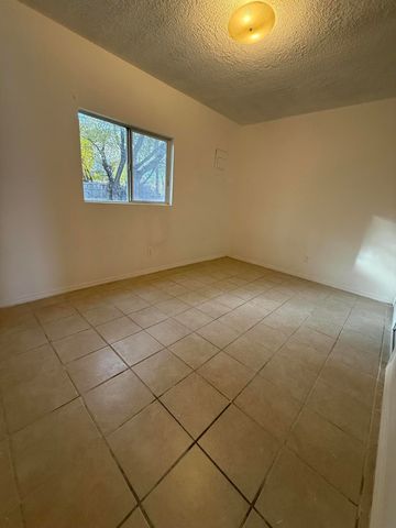 4537 W Lea Drive SW, Albuquerque, NM 87105