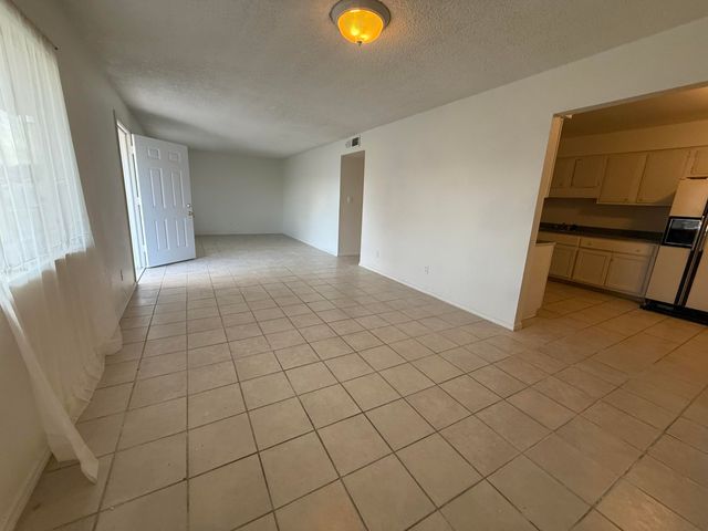 4537 W Lea Drive SW, Albuquerque, NM 87105