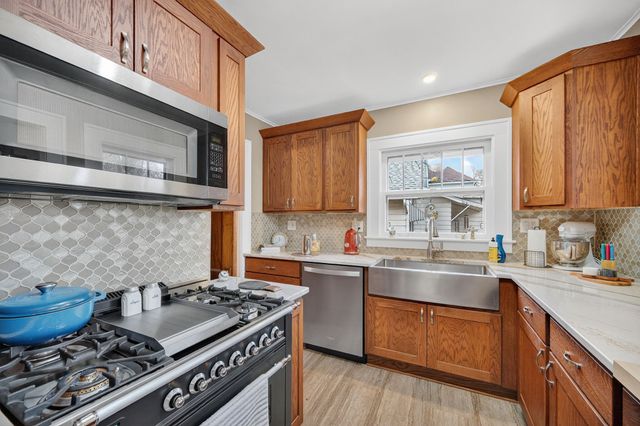 920 40th Street, Des Moines, IA 50312