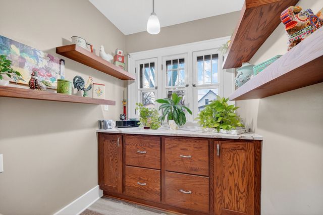 920 40th Street, Des Moines, IA 50312