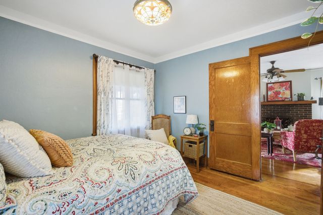 920 40th Street, Des Moines, IA 50312