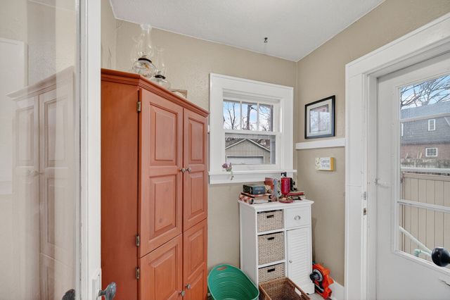 920 40th Street, Des Moines, IA 50312