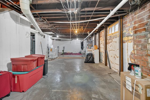 920 40th Street, Des Moines, IA 50312