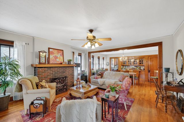 920 40th Street, Des Moines, IA 50312