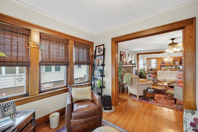 920 40th Street, Des Moines, IA 50312