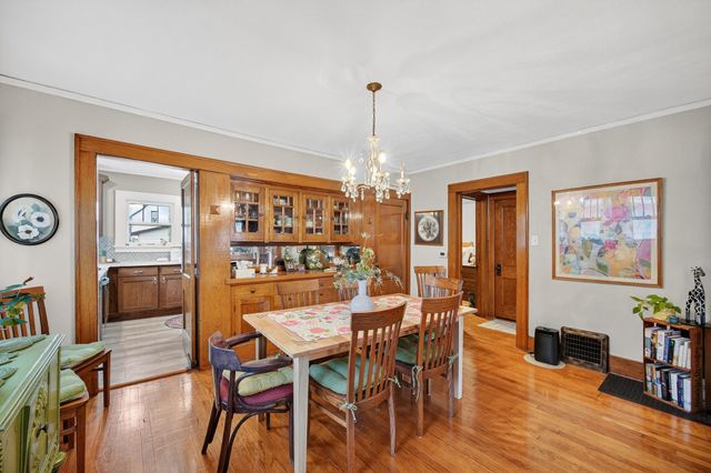 920 40th Street, Des Moines, IA 50312