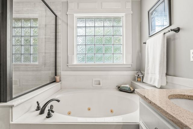 12 Cherryhill Cove, Little Rock, AR 72211