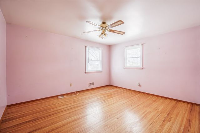 24 Bobbie Drive, Gates, NY 14606