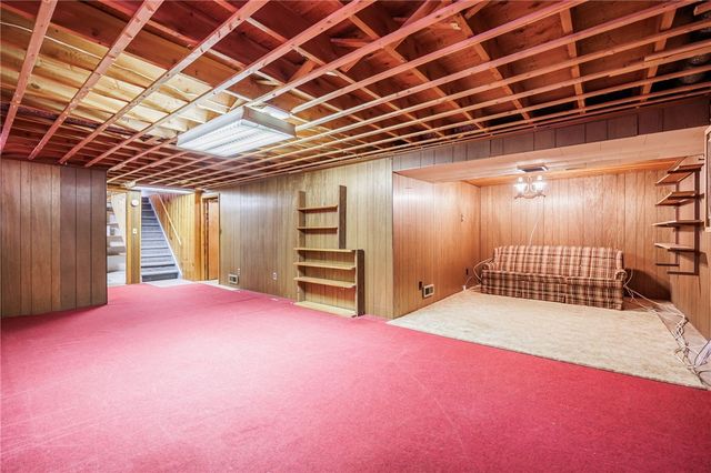 24 Bobbie Drive, Gates, NY 14606