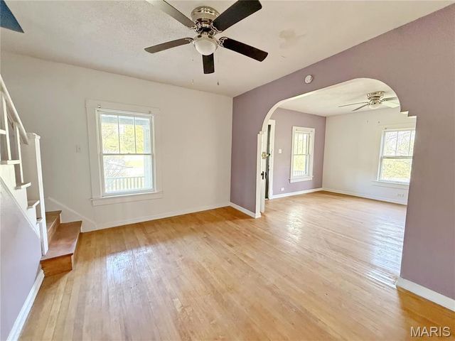 9903 Jeffrey Drive, St Louis, MO 63137
