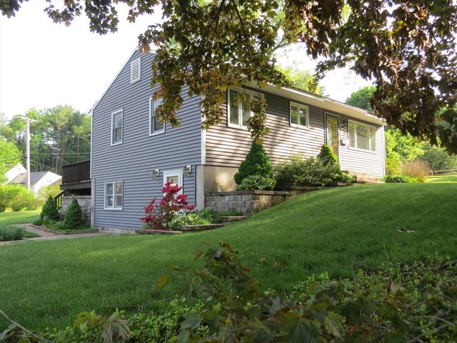 2 Birch Hill Road, Northborough, MA 01532