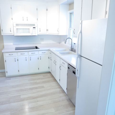2 Birch Hill Road, Northborough, MA 01532