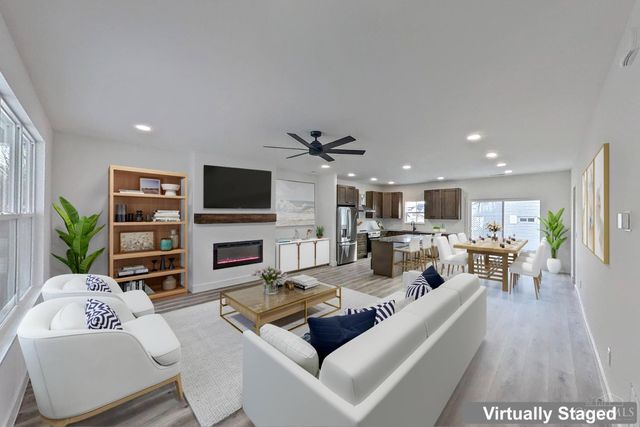 192 N Broadway Street, Williamsburg, OH 45176