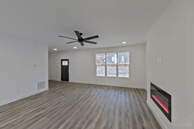 192 N Broadway Street, Williamsburg, OH 45176